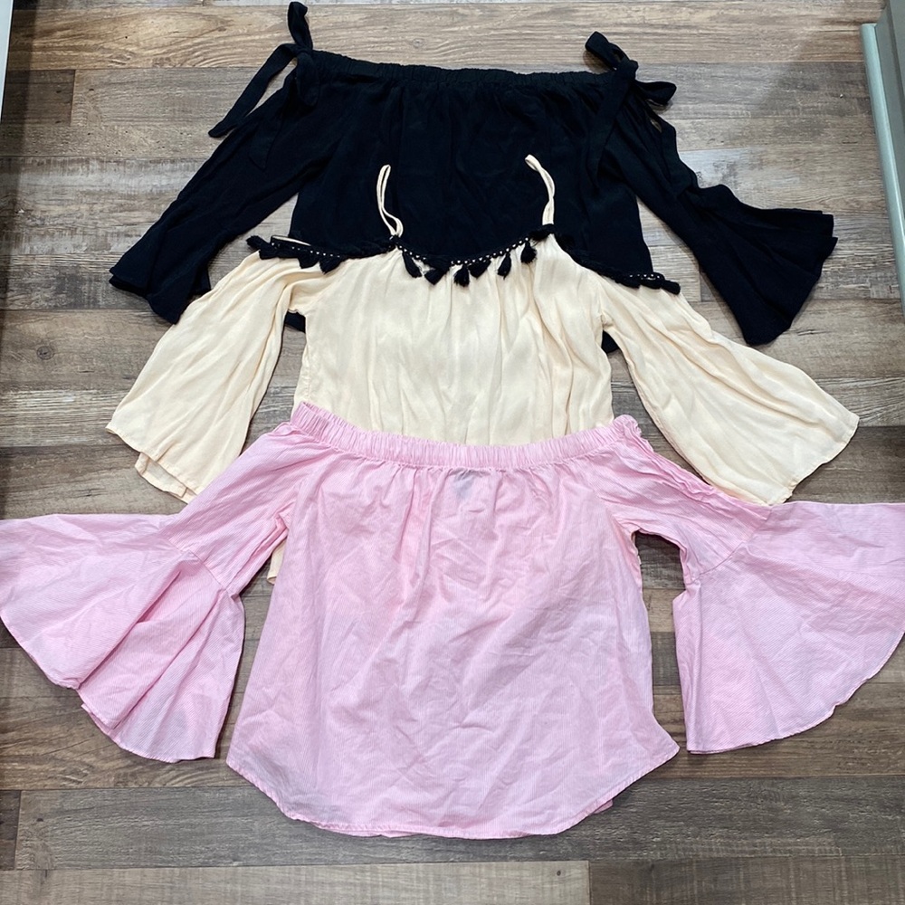 Forever 21 • 3 off shoulder top bundle